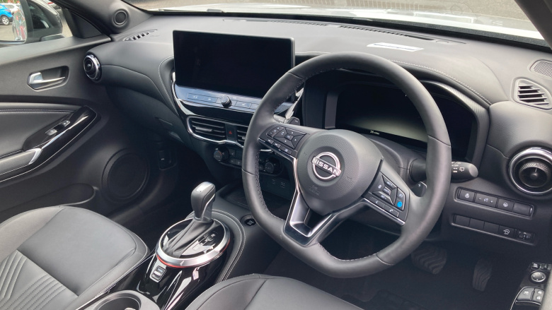 Nissan Juke 1.6 Hybrid Tekna 5dr Auto Hybrid Hatchback